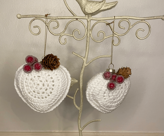 Crochet heart bauble