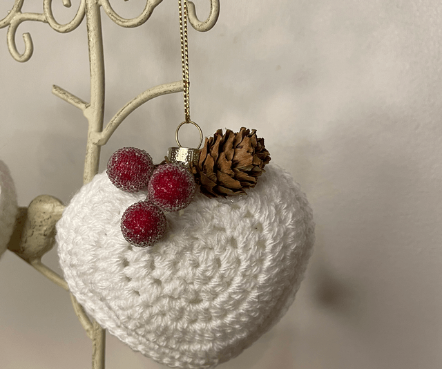 Crochet heart bauble