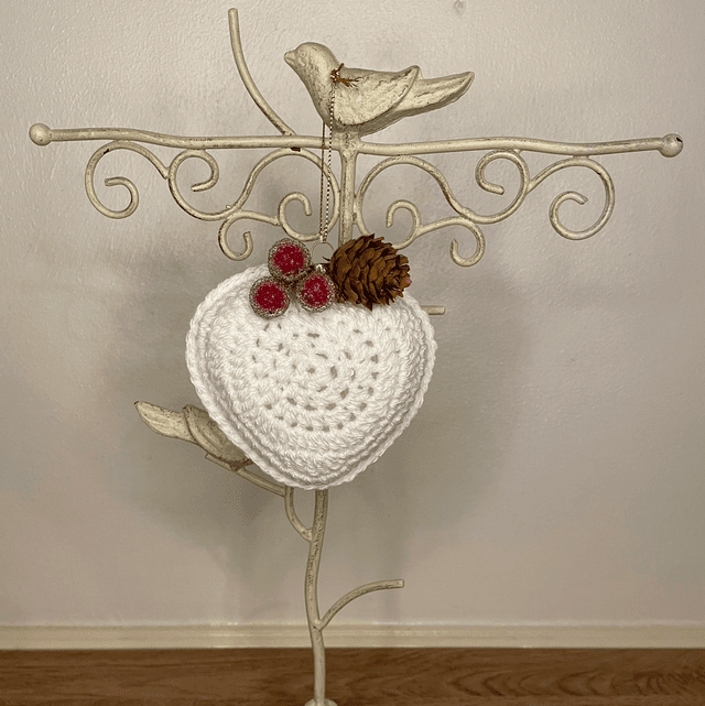 Crochet heart bauble